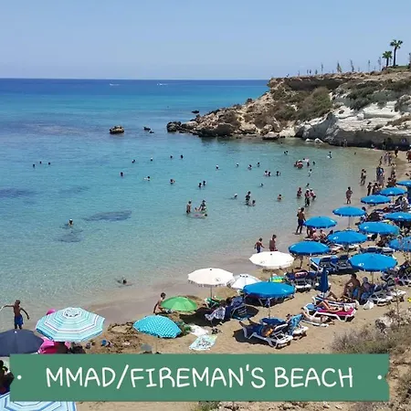 Chris's Kyklades Appartement Paralímni