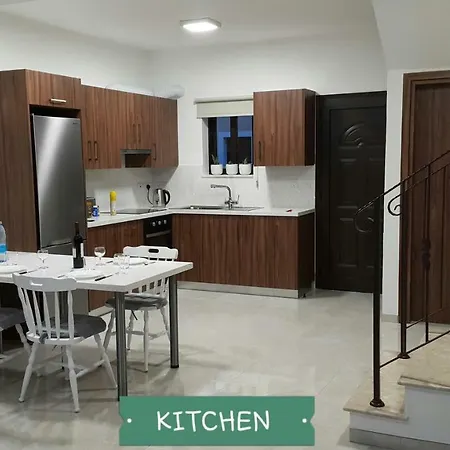 Appartement Chris's Kyklades Paralímni