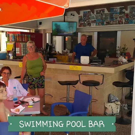 Chris's Kyklades * Паралимни