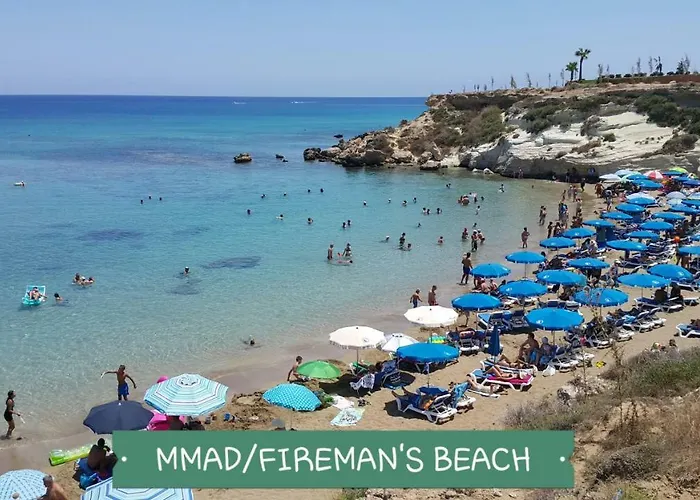 Chris's Kyklades Apartament Paralimni