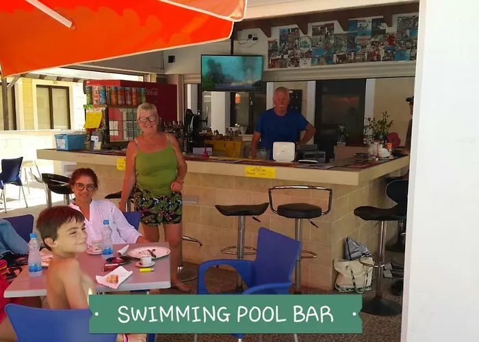 Chris's Kyklades * Paralimni